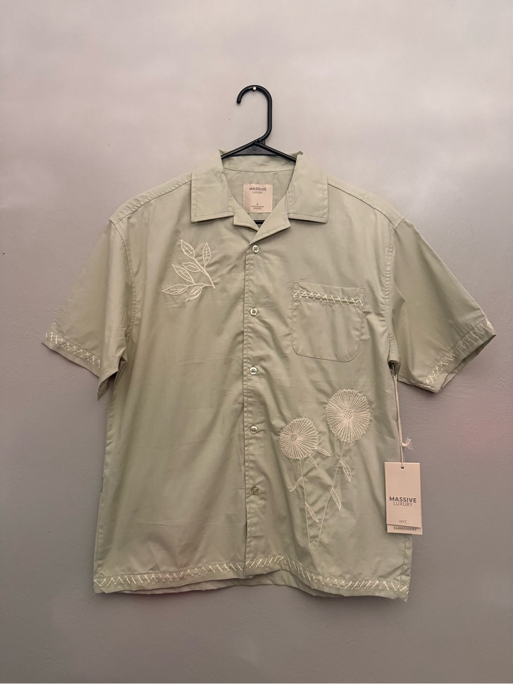 Massive Luxury Men's Short-Sleeve Embroidered Camp Shirt — Light Sage